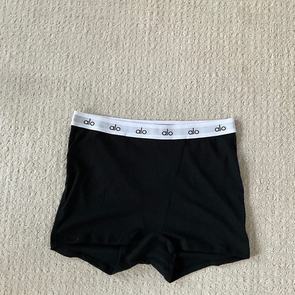 NWOT ALO women’s boxer briefs
